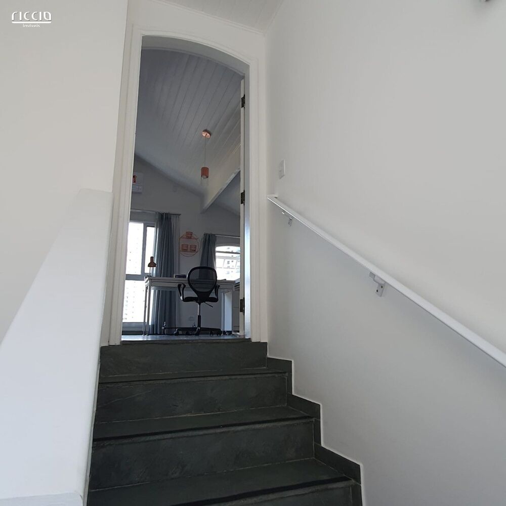 Casa à venda com 5 quartos, 360m² - Foto 14