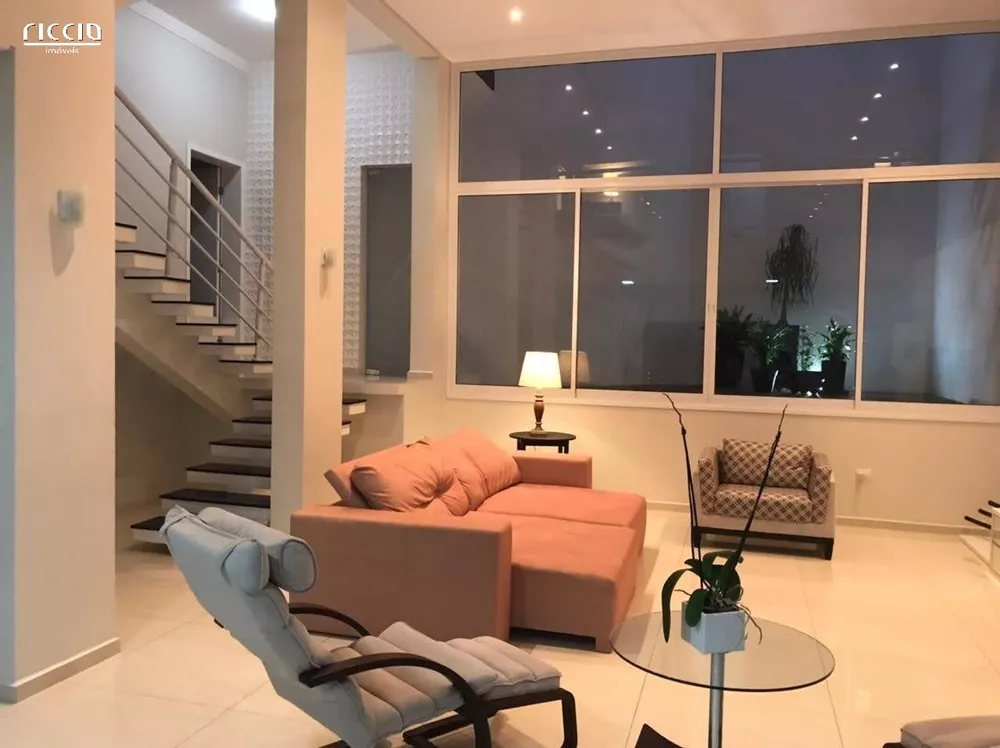 Casa de Condomínio à venda com 4 quartos, 500m² - Foto 2