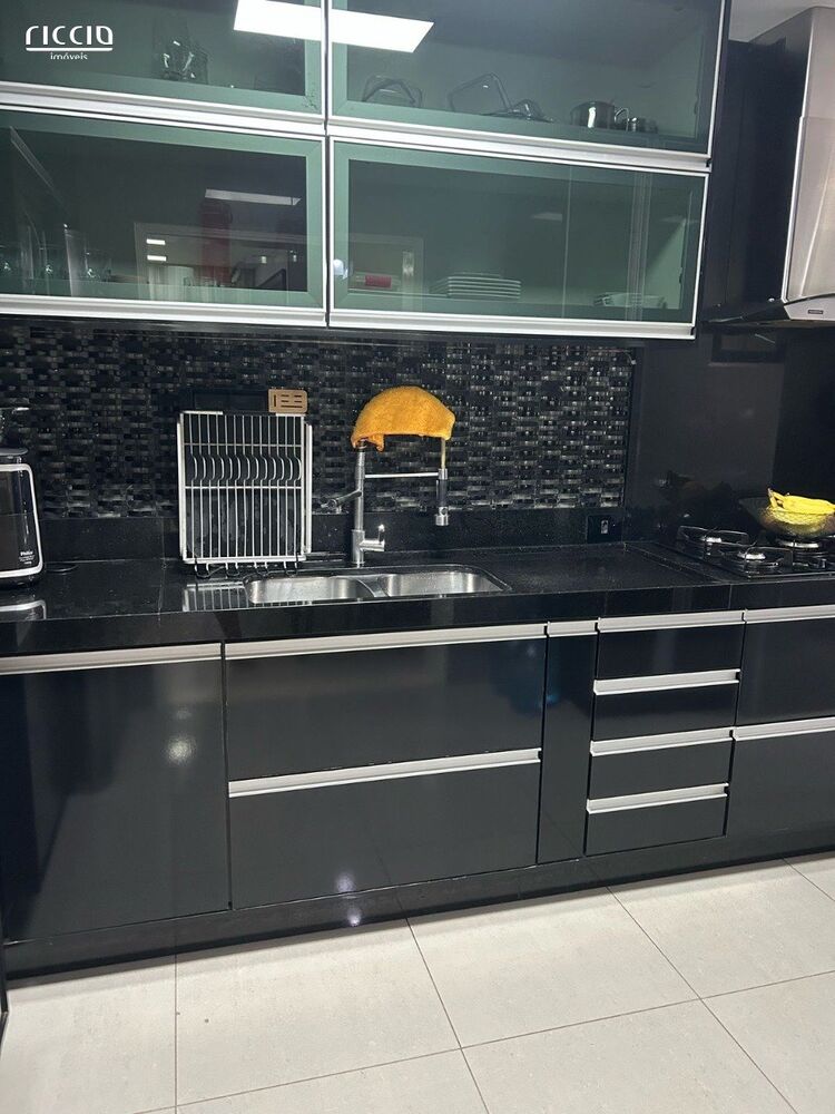 Apartamento à venda com 3 quartos, 97m² - Foto 1