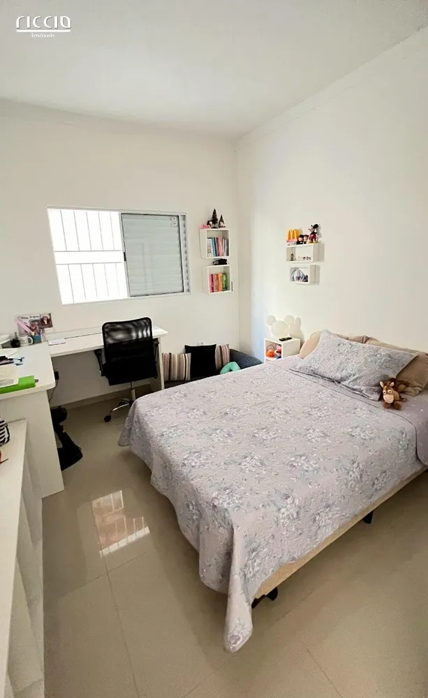 Casa, 3 quartos, 133 m² - Foto 1