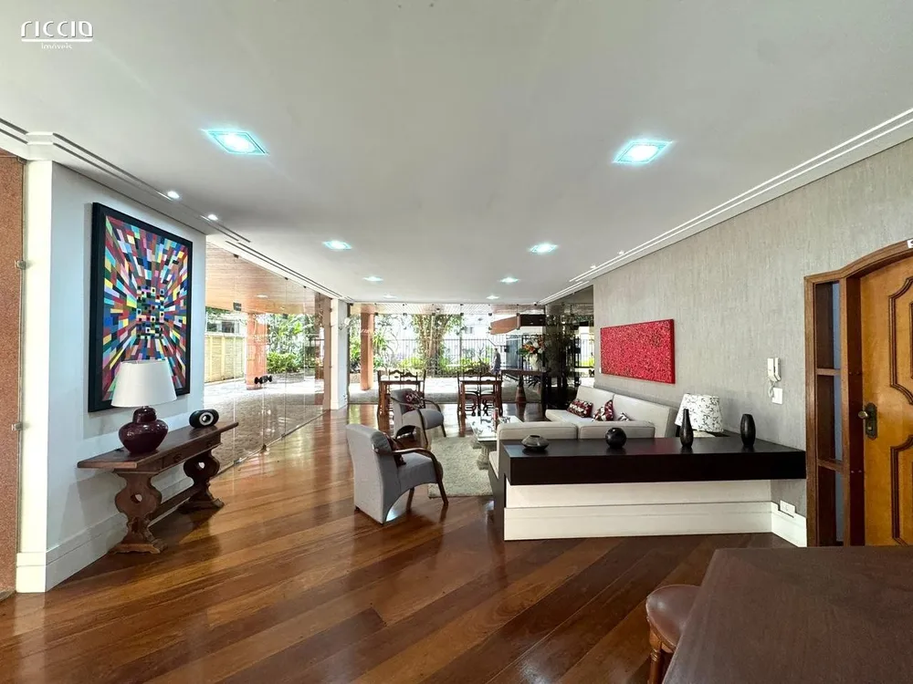 Apartamento, 3 quartos, 209 m² - Foto 2