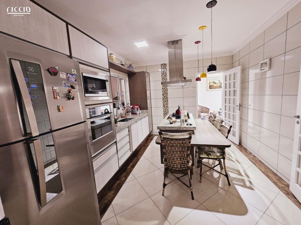 Casa, 3 quartos, 183 m² - Foto 13