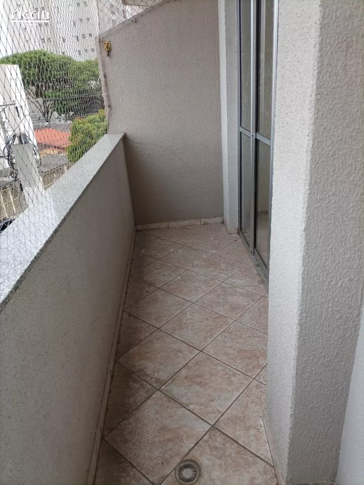 Apartamento à venda com 2 quartos, 70m² - Foto 3