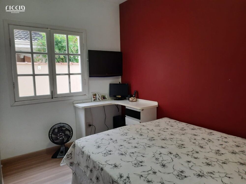 Casa de Condomínio à venda com 4 quartos, 250m² - Foto 15