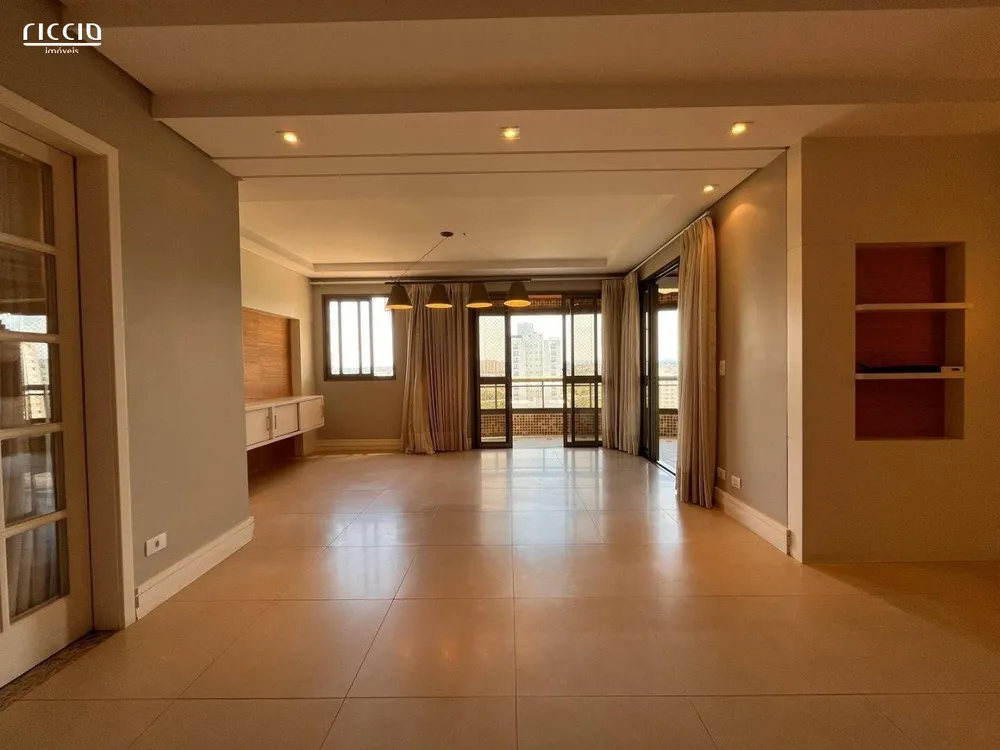 Apartamento, 4 quartos, 204 m² - Foto 11