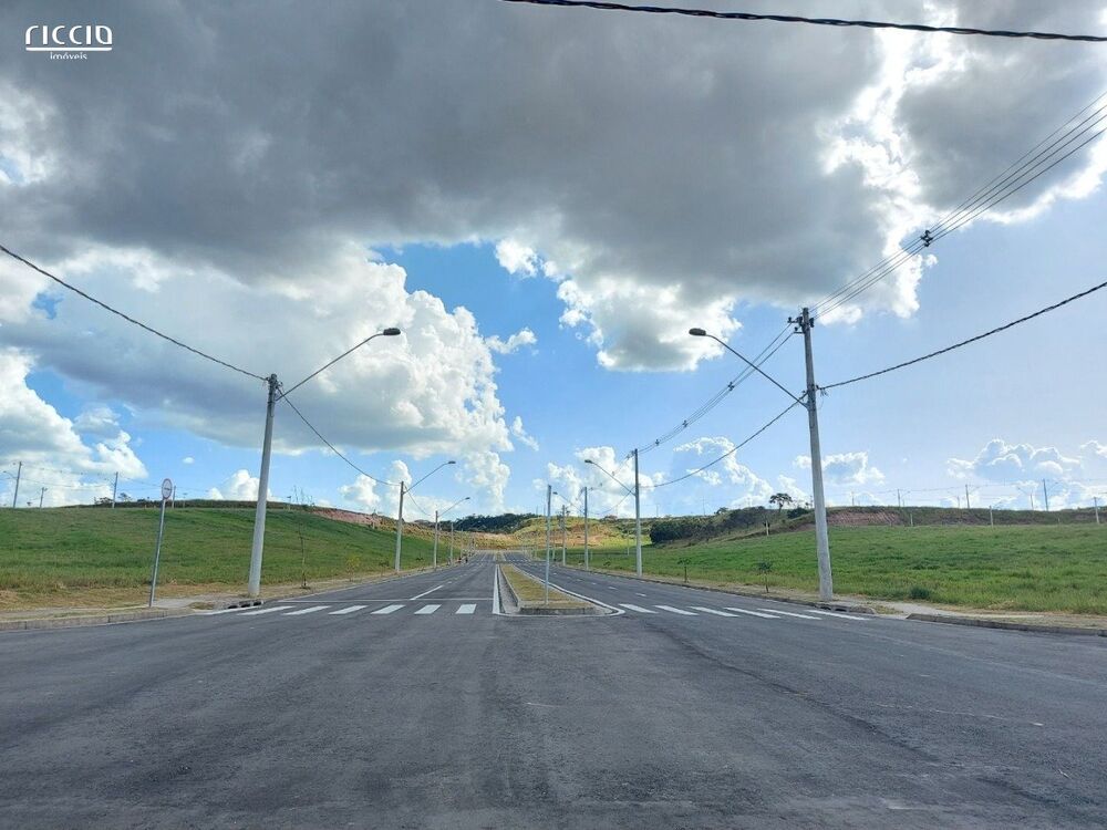 Terreno à venda, 1743m² - Foto 1