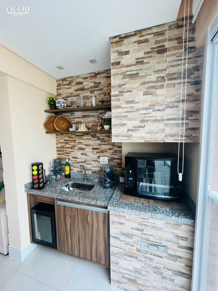 Apartamento à venda com 2 quartos, 75m² - Foto 2