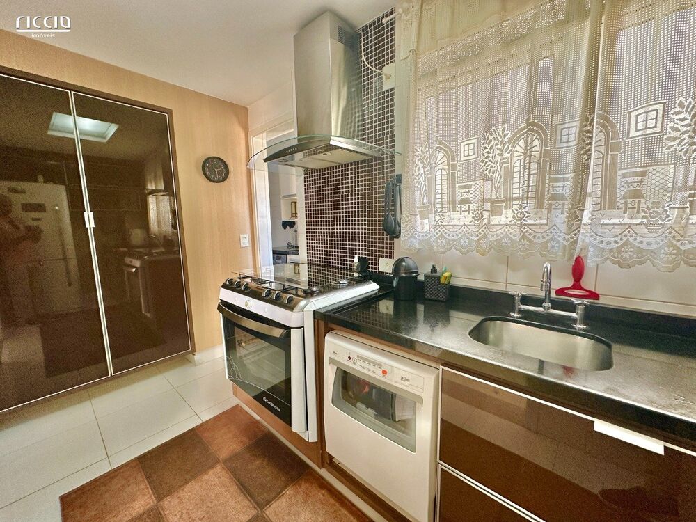 Apartamento à venda com 3 quartos, 125m² - Foto 8