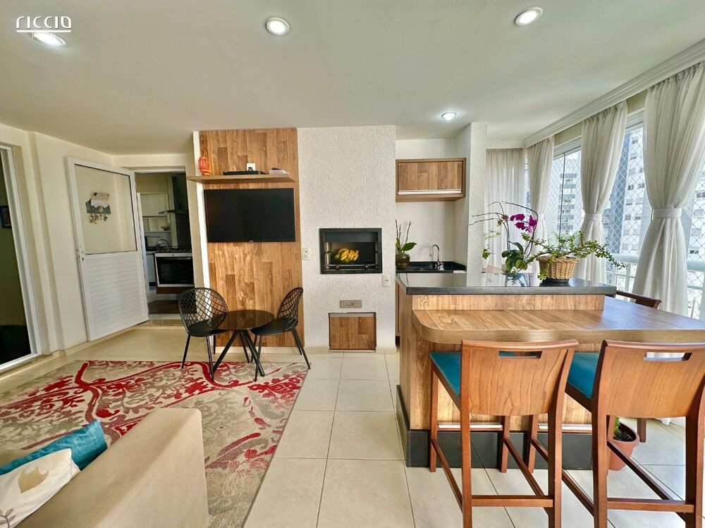 Apartamento à venda com 3 quartos, 125m² - Foto 4