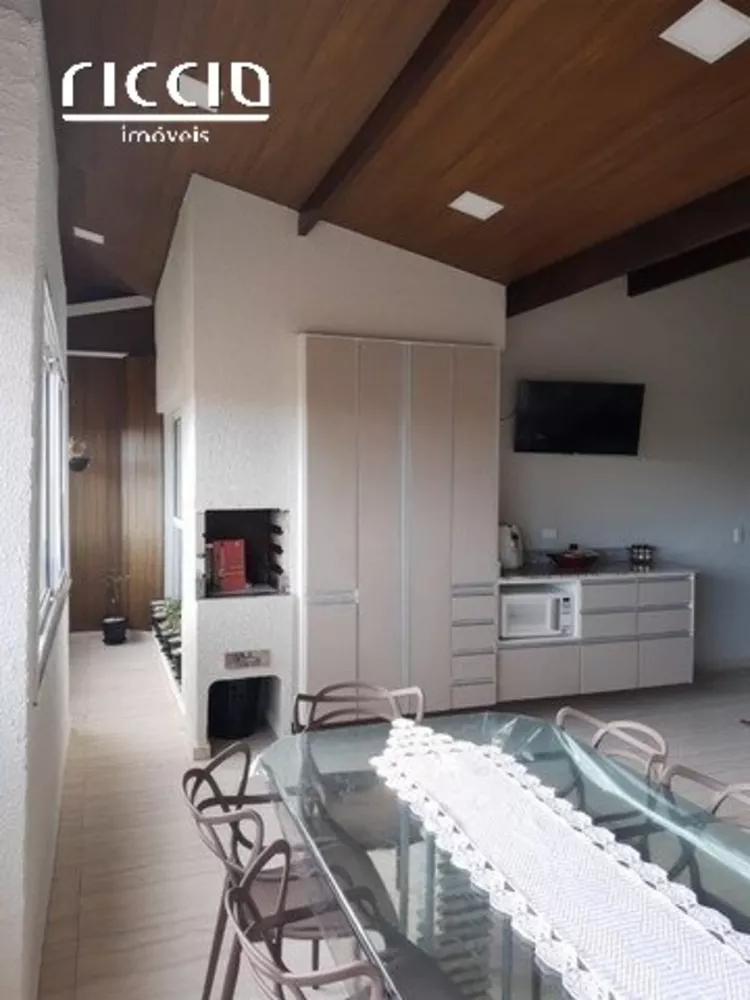 Cobertura à venda com 4 quartos, 211m² - Foto 1