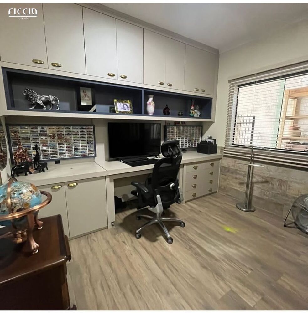 Casa, 3 quartos, 239 m² - Foto 9