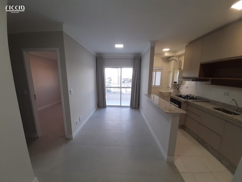 Apartamento à venda com 2 quartos, 58m² - Foto 2