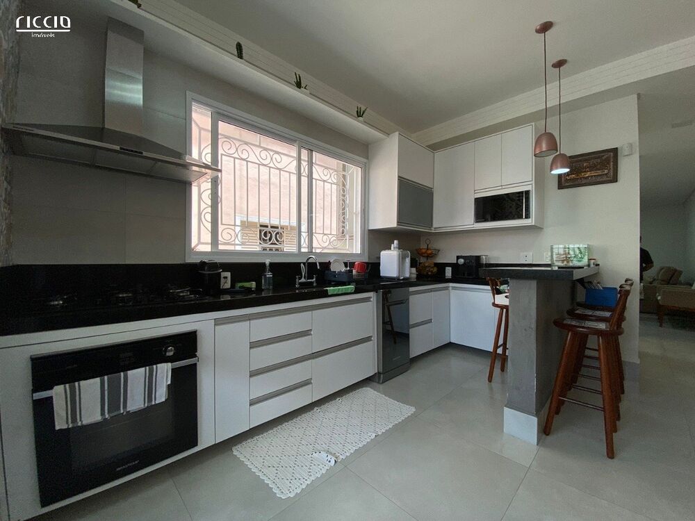 Casa, 3 quartos, 197 m² - Foto 4