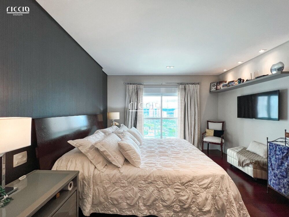 Apartamento, 3 quartos, 245 m² - Foto 8