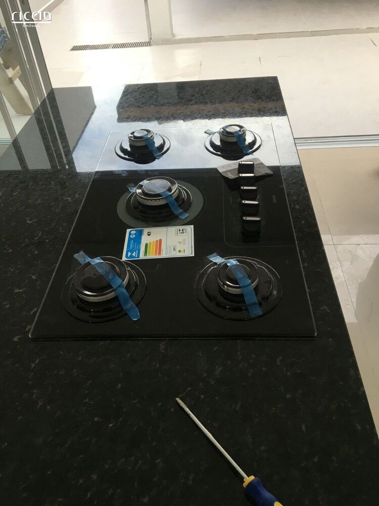 Casa de Condomínio à venda com 3 quartos, 150m² - Foto 2