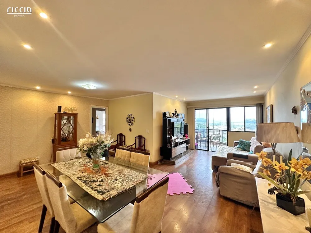 Apartamento, 3 quartos, 134 m² - Foto 2