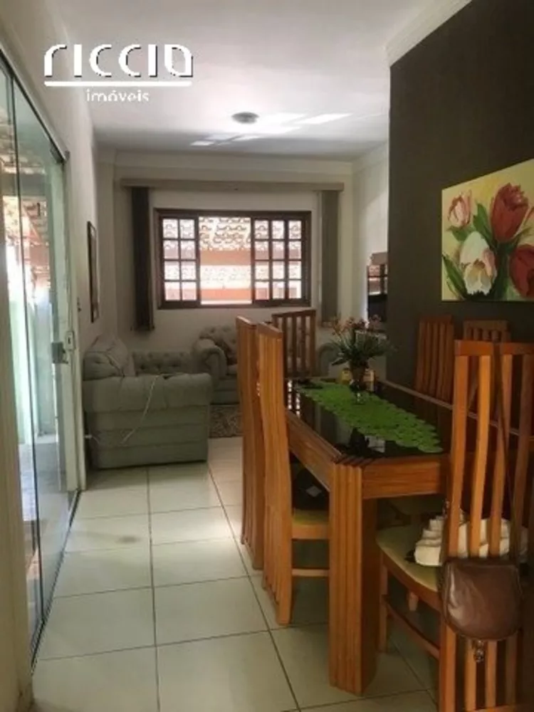 Casa à venda com 3 quartos, 120m² - Foto 3