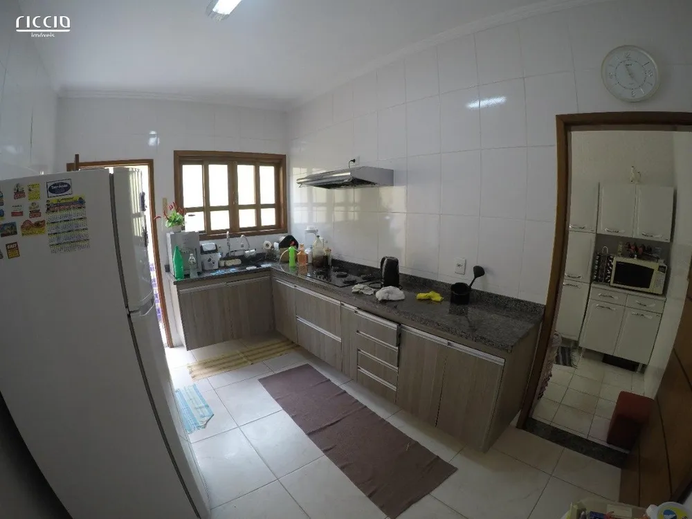 Casa, 4 quartos, 257 m² - Foto 8