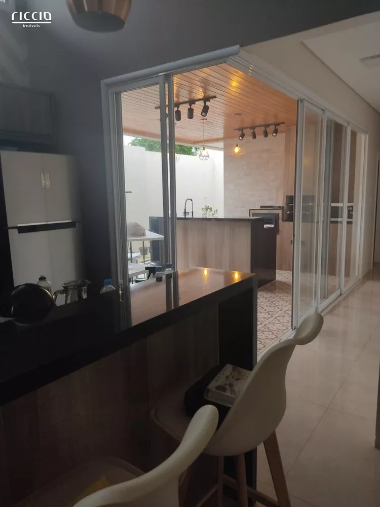 Casa de Condomínio à venda com 3 quartos, 178m² - Foto 4