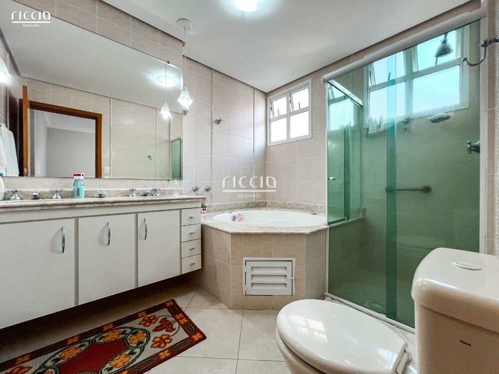 Apartamento, 4 quartos, 217 m² - Foto 1