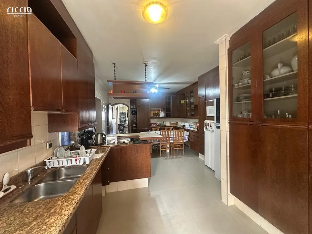 Apartamento, 3 quartos, 205 m² - Foto 2