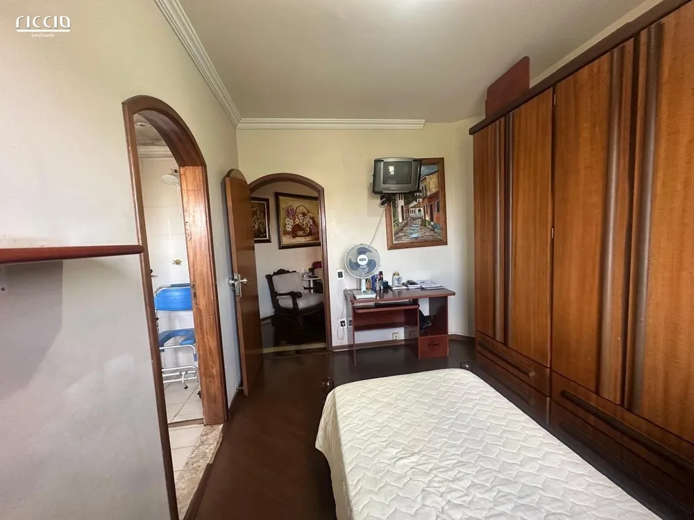 Apartamento, 3 quartos, 205 m² - Foto 3