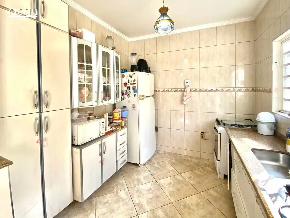 Casa, 4 quartos, 230 m² - Foto 4