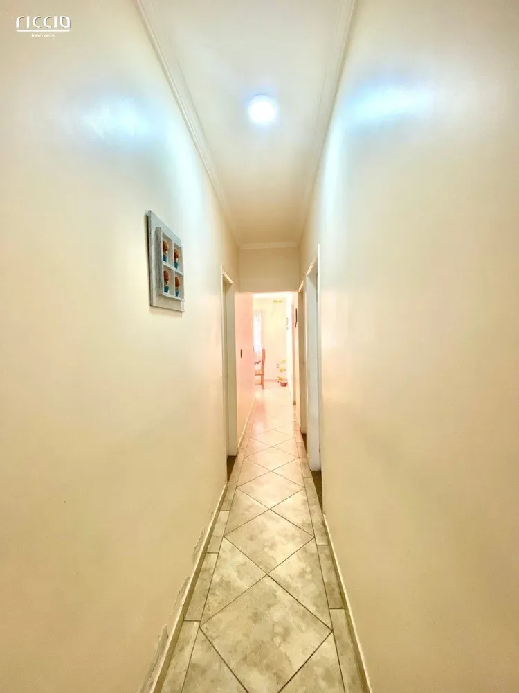 Casa, 4 quartos, 230 m² - Foto 2