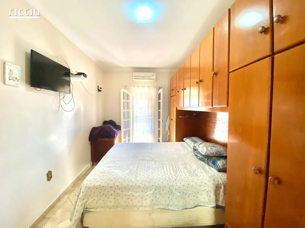 Casa, 4 quartos, 230 m² - Foto 3