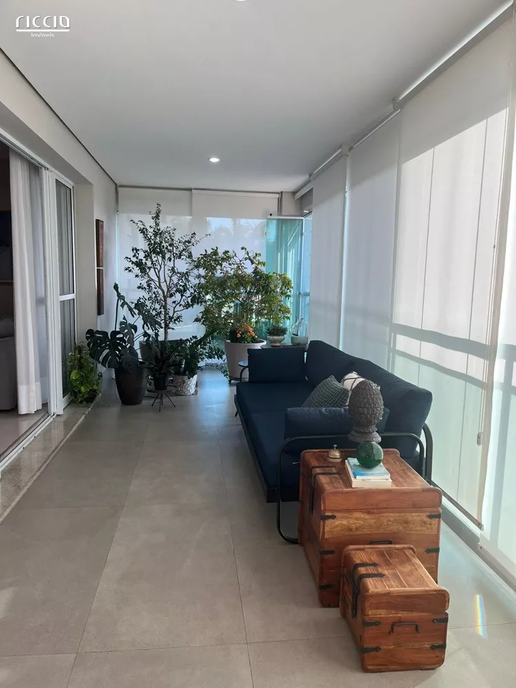 Apartamento à venda com 3 quartos, 190m² - Foto 3