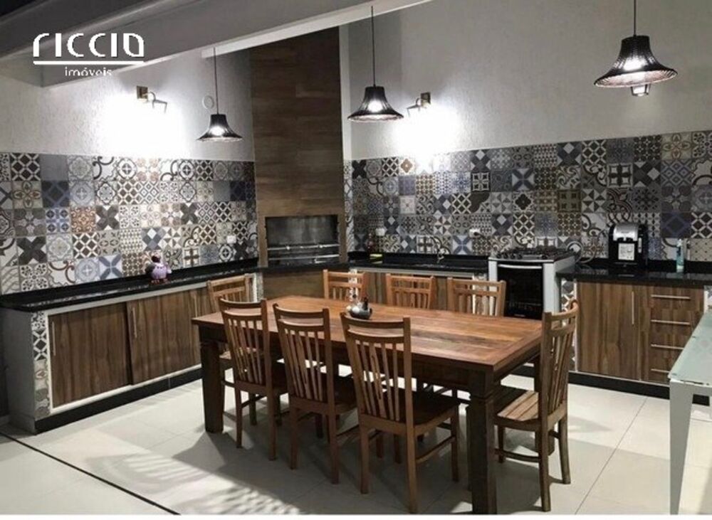 Casa, 3 quartos, 186 m² - Foto 2
