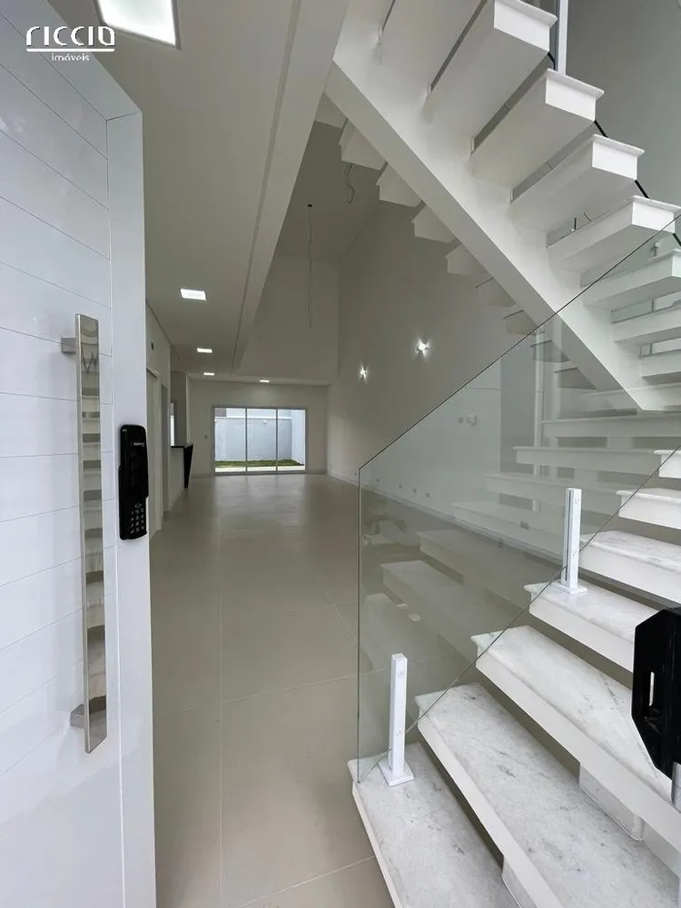 Casa, 3 quartos, 243 m² - Foto 5