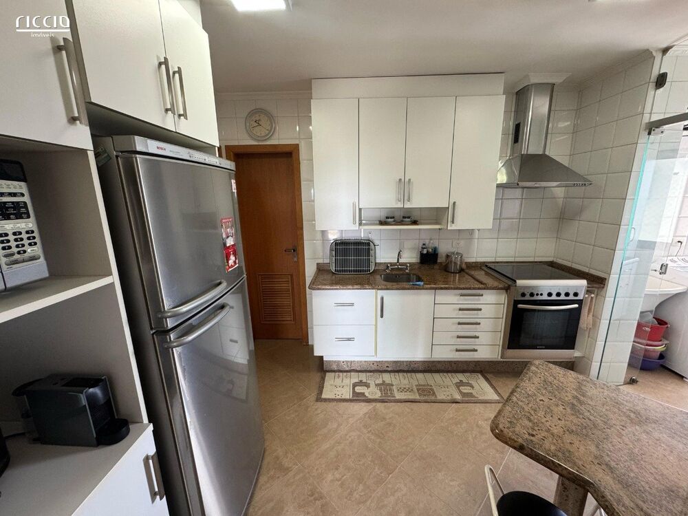 Apartamento à venda com 3 quartos, 101m² - Foto 3