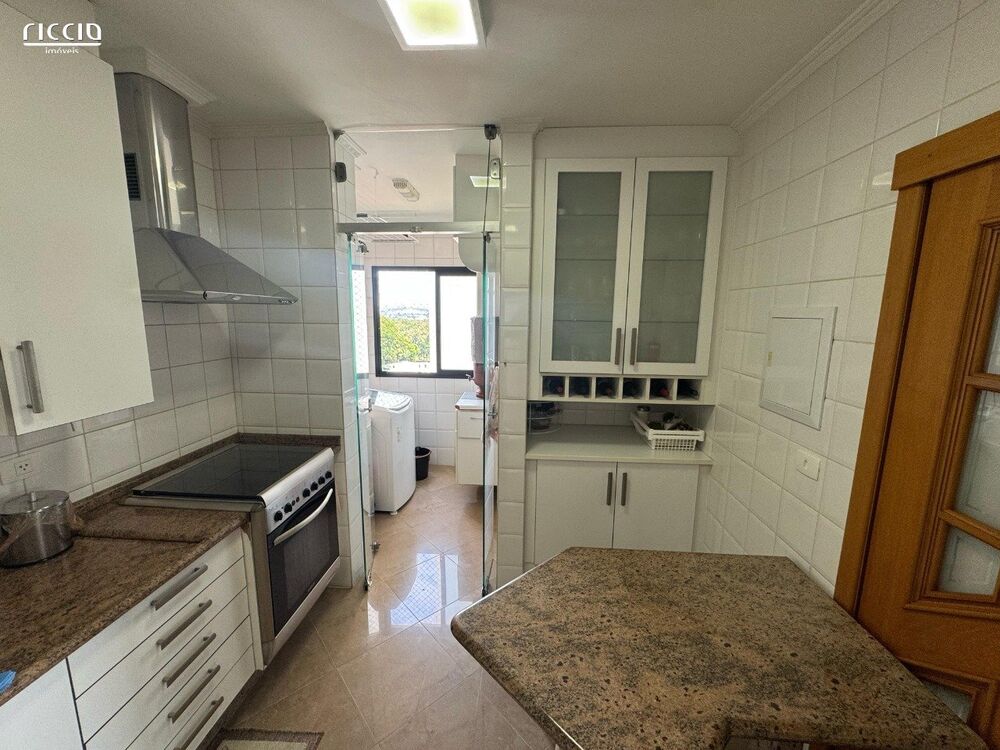 Apartamento à venda com 3 quartos, 101m² - Foto 4