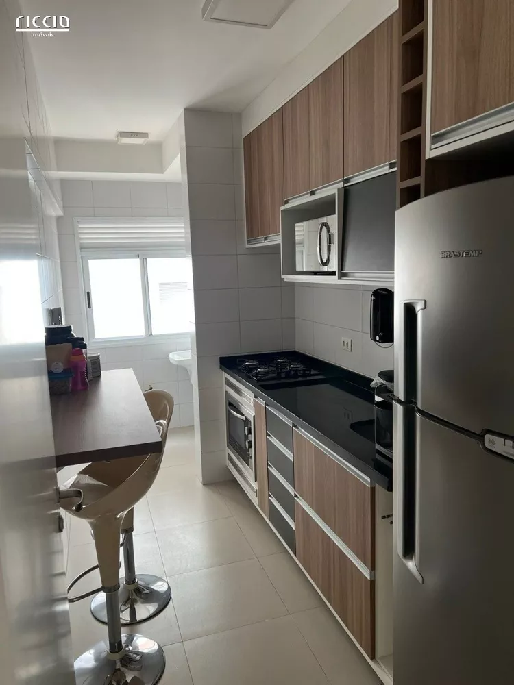 Apartamento à venda com 2 quartos, 52m² - Foto 2