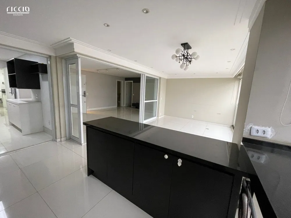 Apartamento, 3 quartos, 140 m² - Foto 2