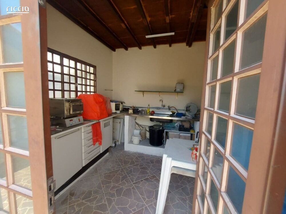 Casa, 4 quartos, 240 m² - Foto 21