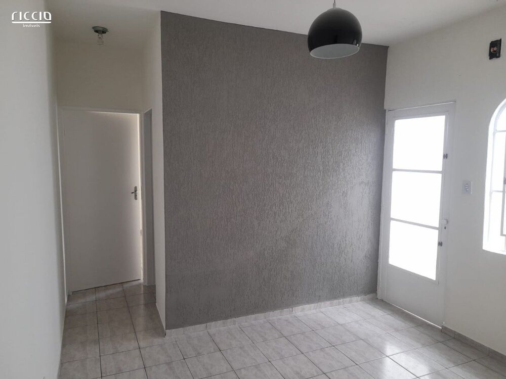 Casa à venda com 4 quartos, 130m² - Foto 4