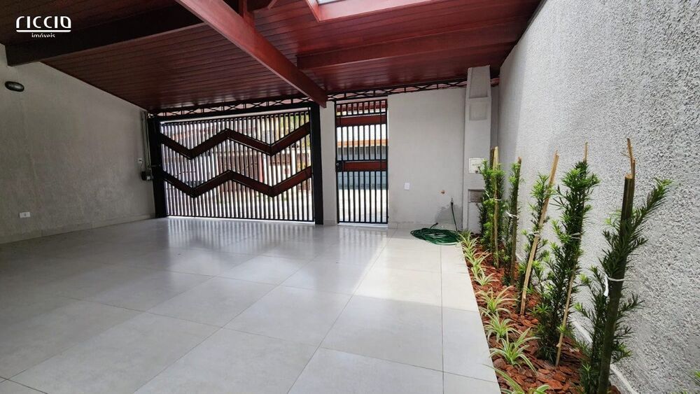 Casa à venda com 3 quartos, 120m² - Foto 2