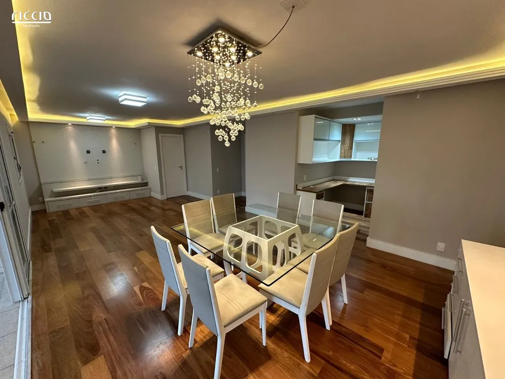 Apartamento, 3 quartos, 182 m² - Foto 2