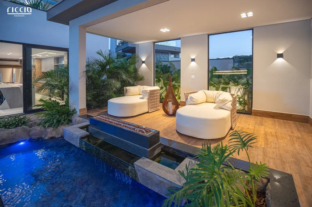 Casa, 7 quartos, 1389 m² - Foto 1