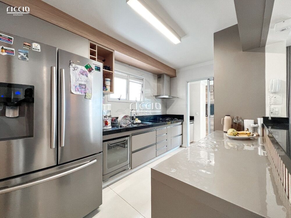 Apartamento à venda com 4 quartos, 147m² - Foto 8