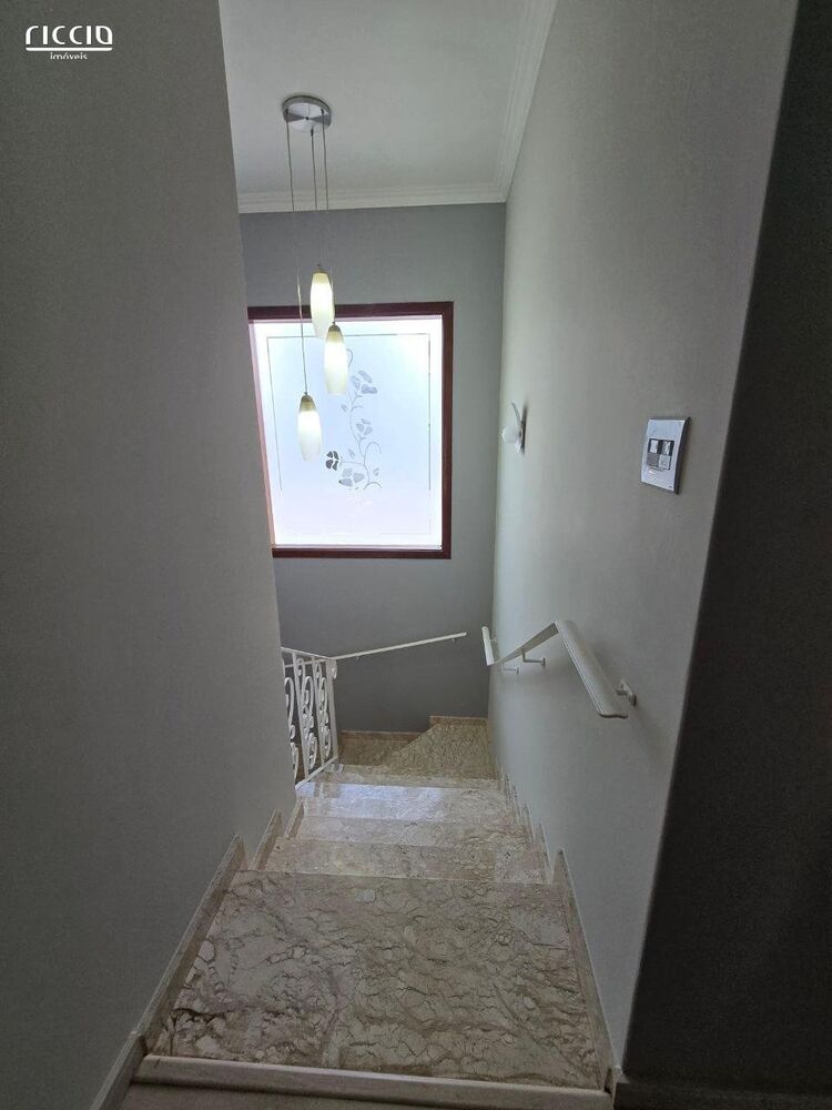 Casa de Condomínio à venda com 3 quartos, 265m² - Foto 18