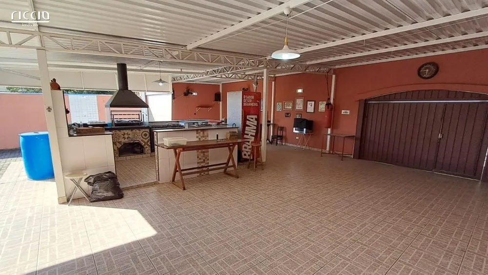 Casa, 3 quartos, 301 m² - Foto 2