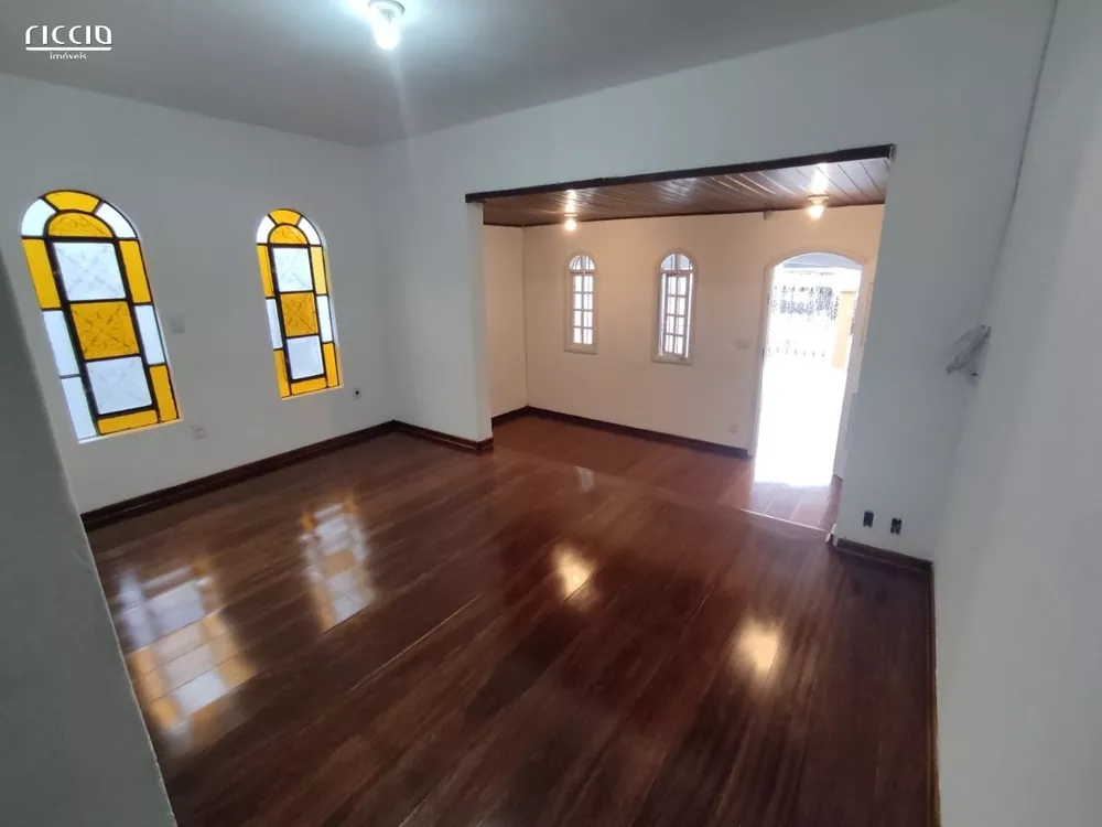 Casa à venda com 3 quartos, 140m² - Foto 4