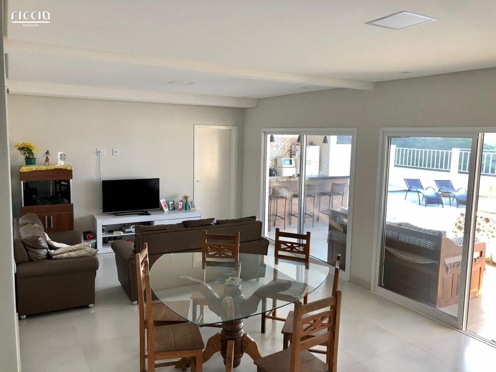 Casa de Condomínio à venda com 3 quartos, 226m² - Foto 3