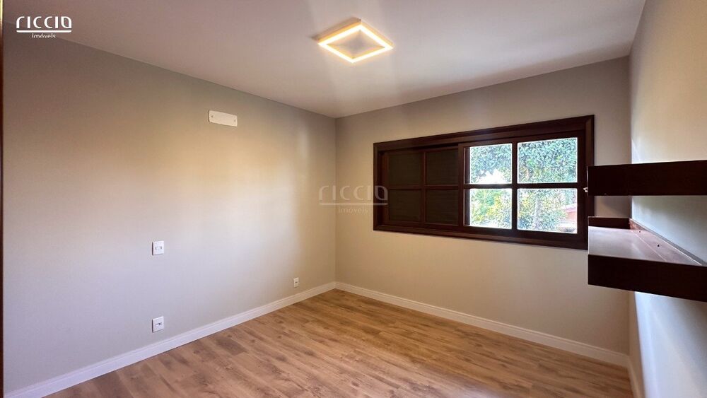 Casa de Condomínio à venda com 4 quartos, 450m² - Foto 19
