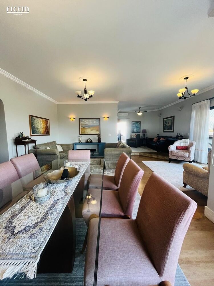 Apartamento, 3 quartos, 200 m² - Foto 1