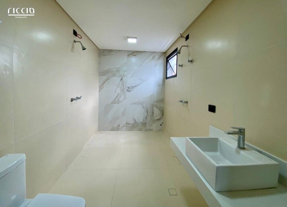 Casa de Condomínio à venda com 4 quartos, 250m² - Foto 12