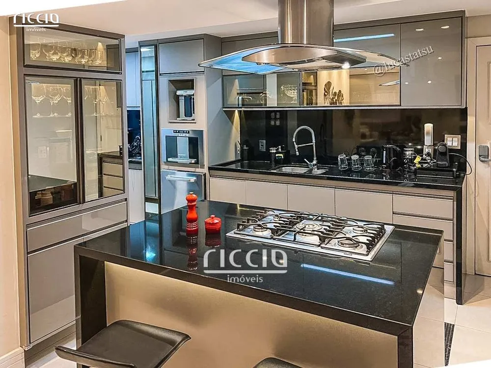 Cobertura, 3 quartos, 265 m² - Foto 2
